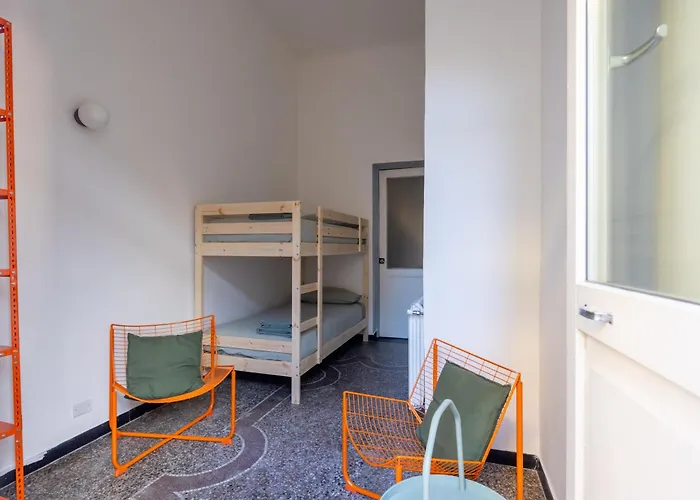 アパート C-44 Historic Stairway Authentic Charming With Aircon In Historic Building Up To 6ppl Newly Renovated