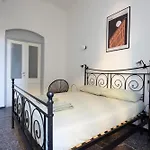 C-44 Historic Stairway Authentic Charming With Aircon In Historic Building Up To 6ppl Newly Renovated * La Spezia