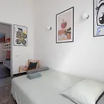 Apartamento C-44 Historic Stairway Authentic Charming With Aircon In Historic Building Up To 6ppl Newly Renovated La Spezia