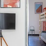 Apartamento C-44 Historic Stairway Authentic Charming With Aircon In Historic Building Up To 6ppl Newly Renovated