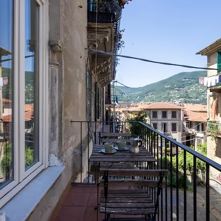 C44 Historic Stairway Authentic Charming With Aircon In Historic Building Up To 6ppl Newly Renovated Appartement *