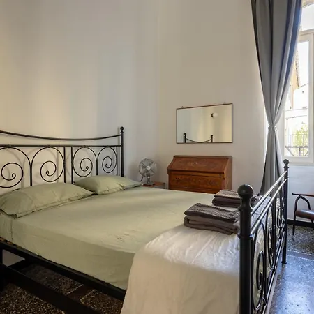 C44 Historic Stairway Authentic Charming With Aircon In Historic Building Up To 6ppl Newly Renovated Appartement