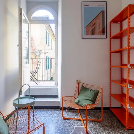 C-44 Historic Stairway Authentic Charming With Aircon In Historic Building Up To 6ppl Newly Renovated La Spezia