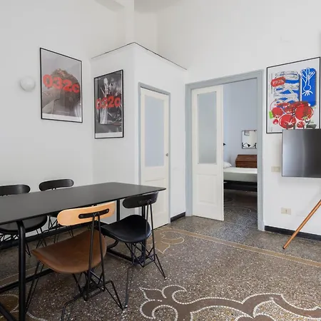 Appartamento C-44 Historic Stairway Authentic Charming With Aircon In Historic Building Up To 6ppl Newly Renovated La Spezia